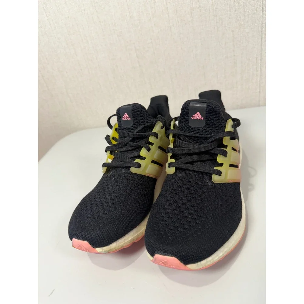 Adidas Womens‎ Ultraboost 5.0 Black Running Shoes Size 8